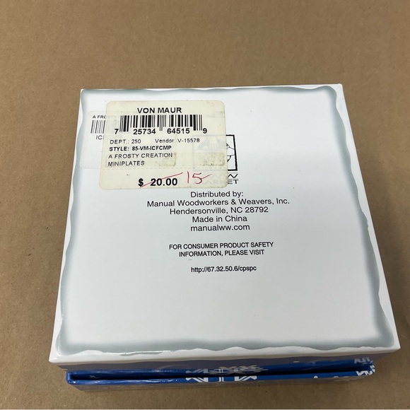 Set of 4 Christmas  Mini-Plates WINTER FROSTY 4.5” With Original Box - Picture 5 of 5